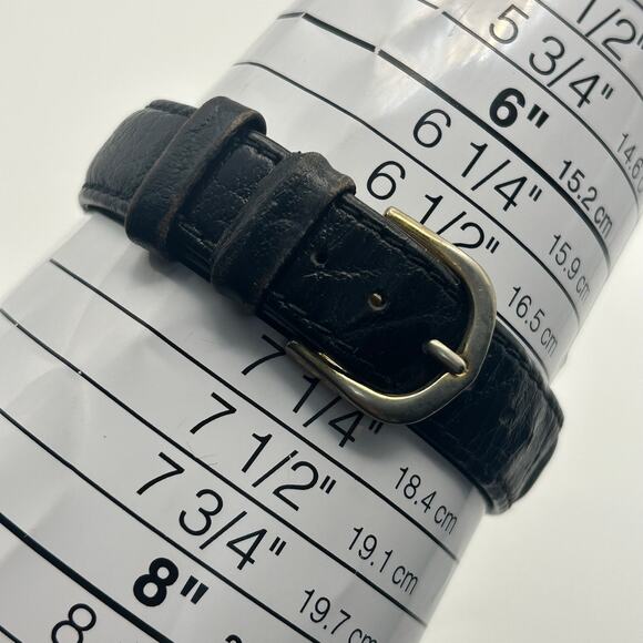 ISU Gold Tone Black Leather Women’s Watch Working New Battery - Picture 8 of 8